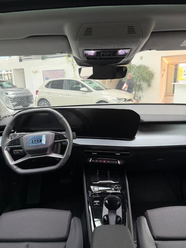 AUDI Q3 2.0 tdi S line 150cv S-tronic