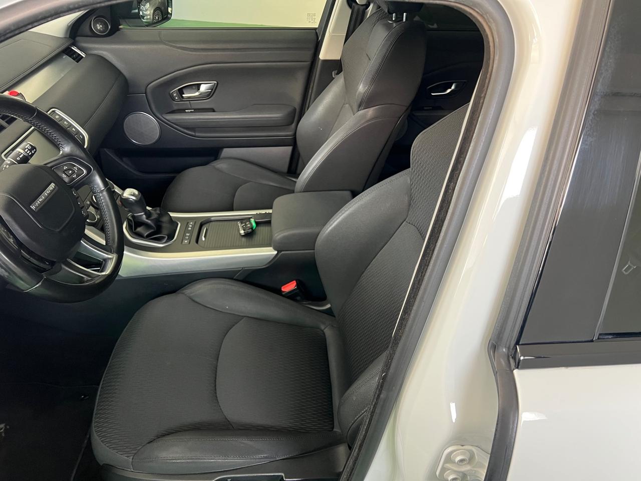 Land Rover Range Evoque 2.0 TD4 150 CV 5p. Business Edition Pure