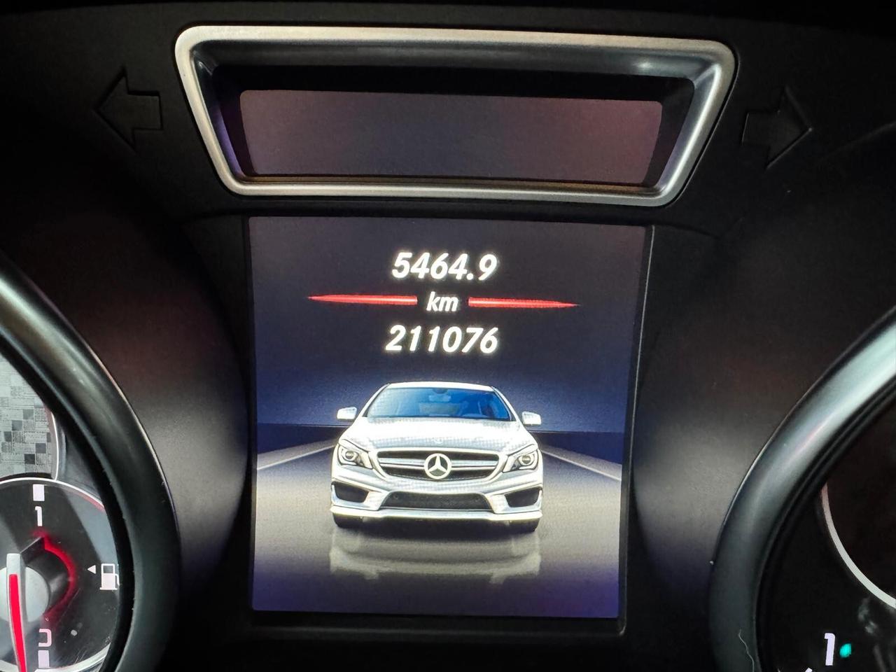 Mercedes-Benz CLA 45 AMG 381Cv