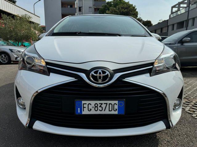 TOYOTA Yaris 1.0 5 porte Lounge