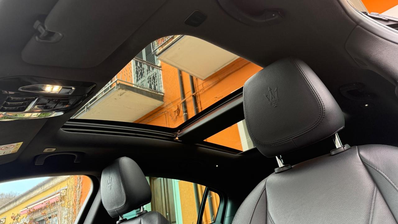 Maserati Grecale MHEV 300 CV AWD GT