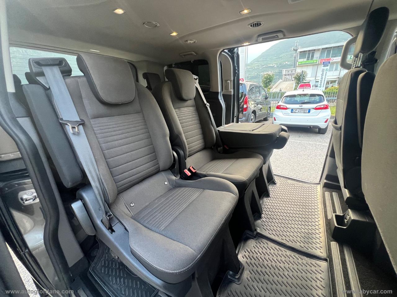 FORD Tou.Cust. 320 2.0 TDCi 130 aut. PC Tit.