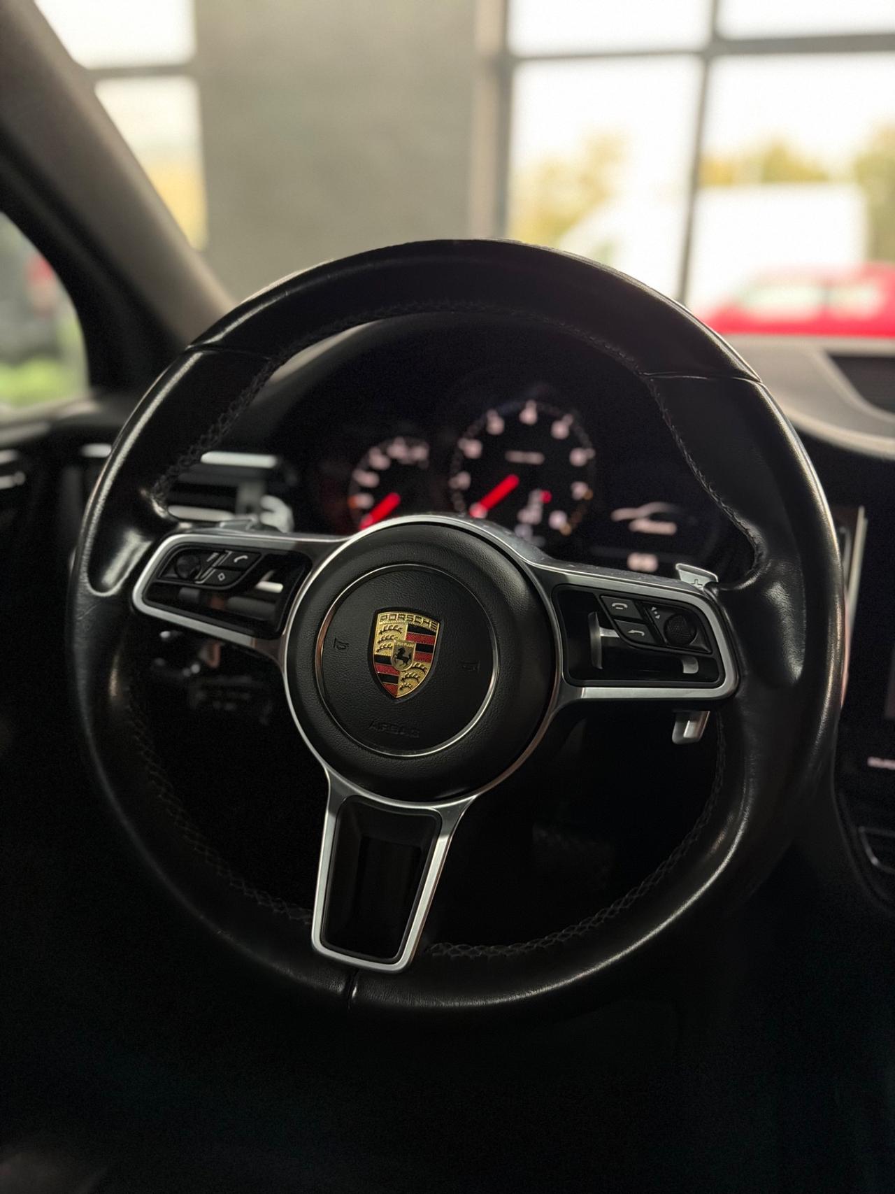 Porsche Macan 2.0 BENZ 250cv NO SUPERBOLLO