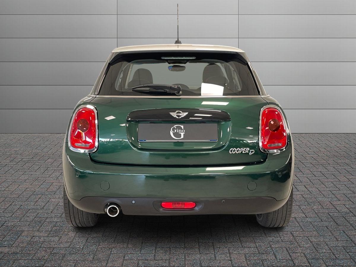 MINI Mini IV F55-F56 2014 - Mini 1.5 Cooper D Business XL 5p auto my18