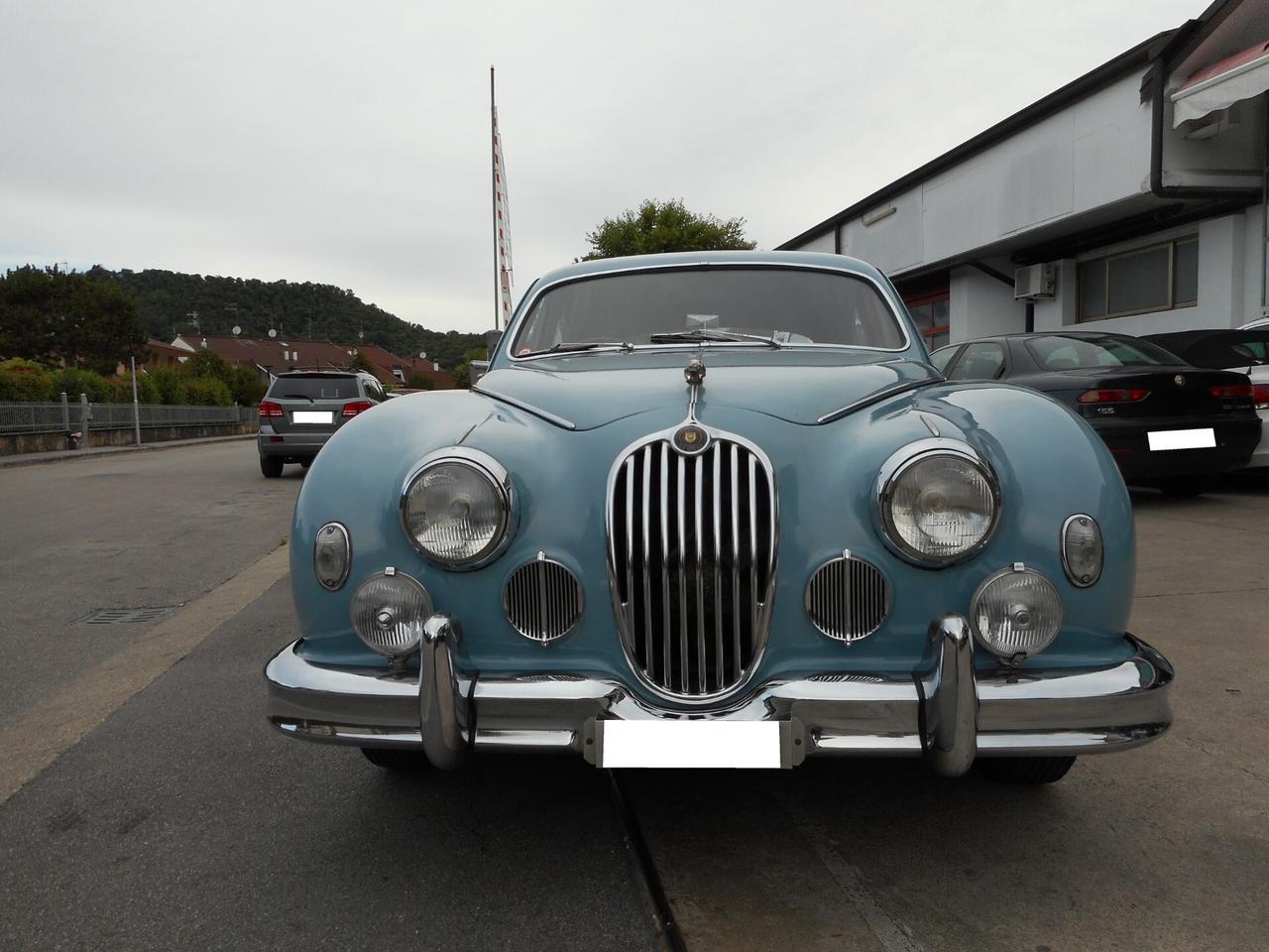 Jaguar MK II