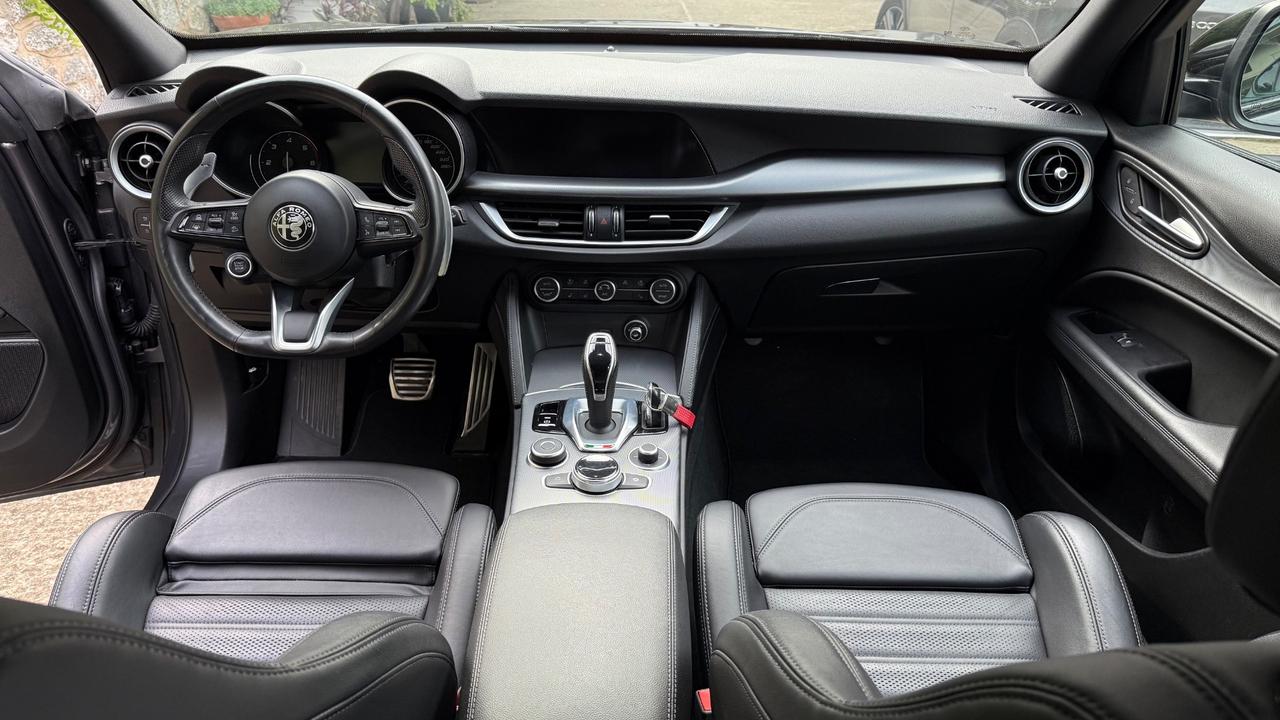 Alfa Romeo Stelvio 2.2 Turbodiesel 210 CV AT8 Q4 Veloce