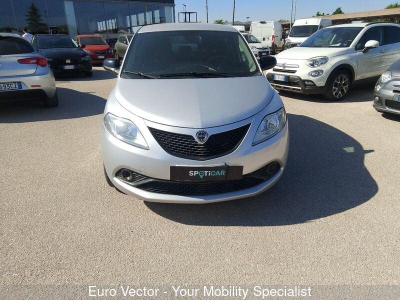 Lancia Ypsilon 1.2 69 CV 5 porte GPL Ecochic Gold