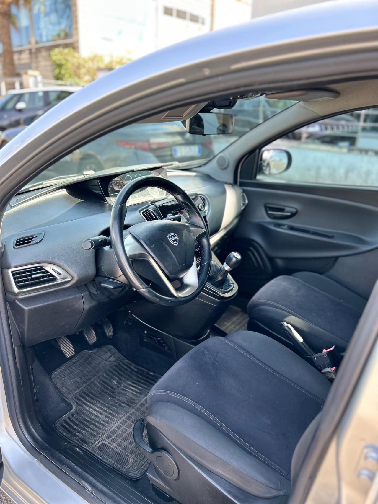 Lancia Ypsilon 1.3 MJT 16V 95 CV 5 porte S&S Platinum
