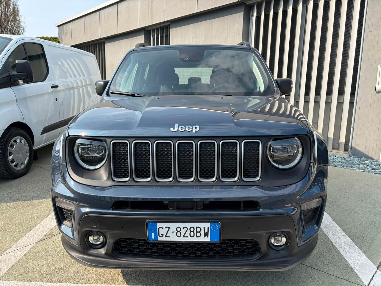 Jeep Renegade 1.5 Turbo T4 MHEV Summit
