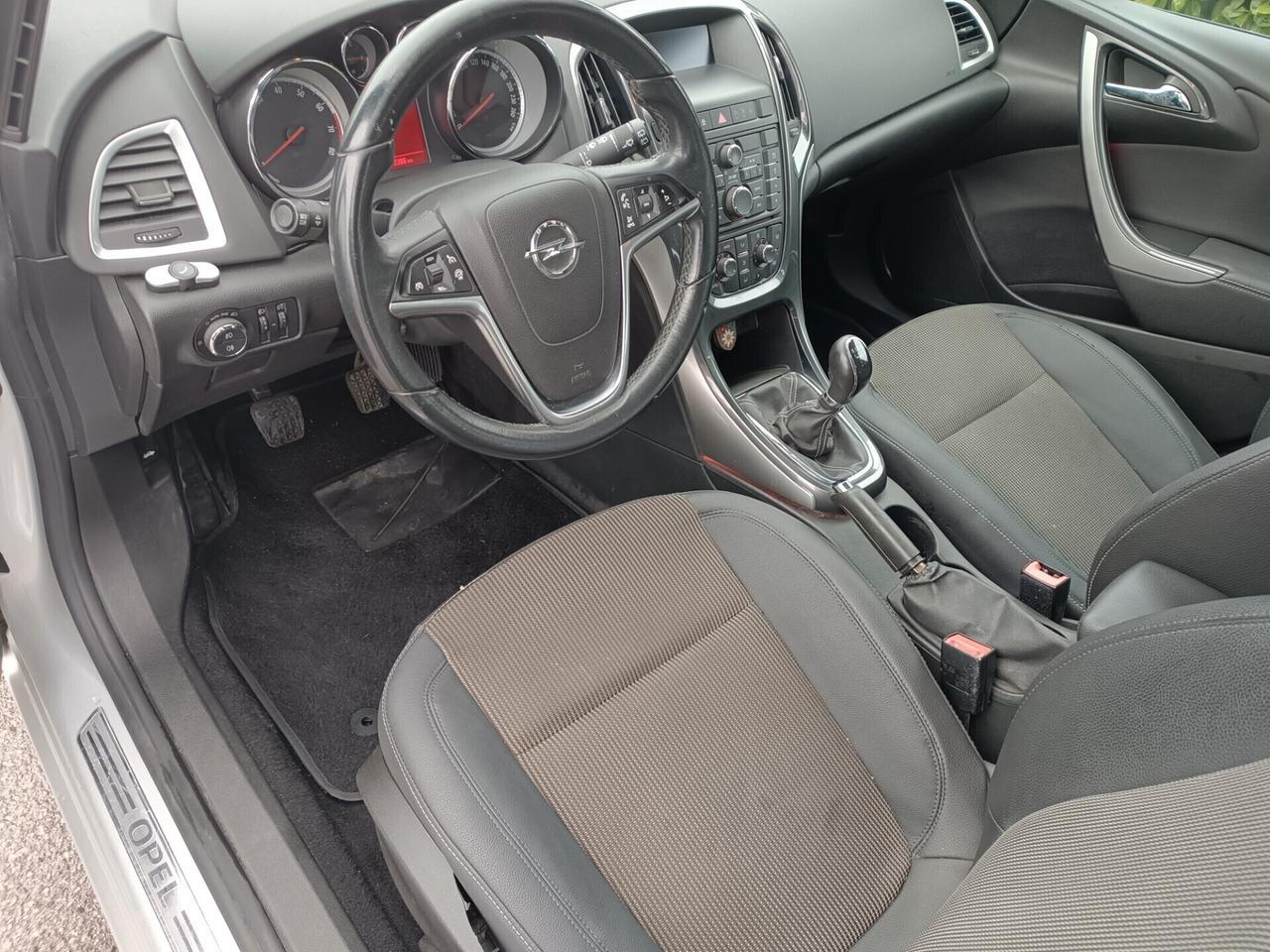 Opel Astra 1.4 GPL garanzia