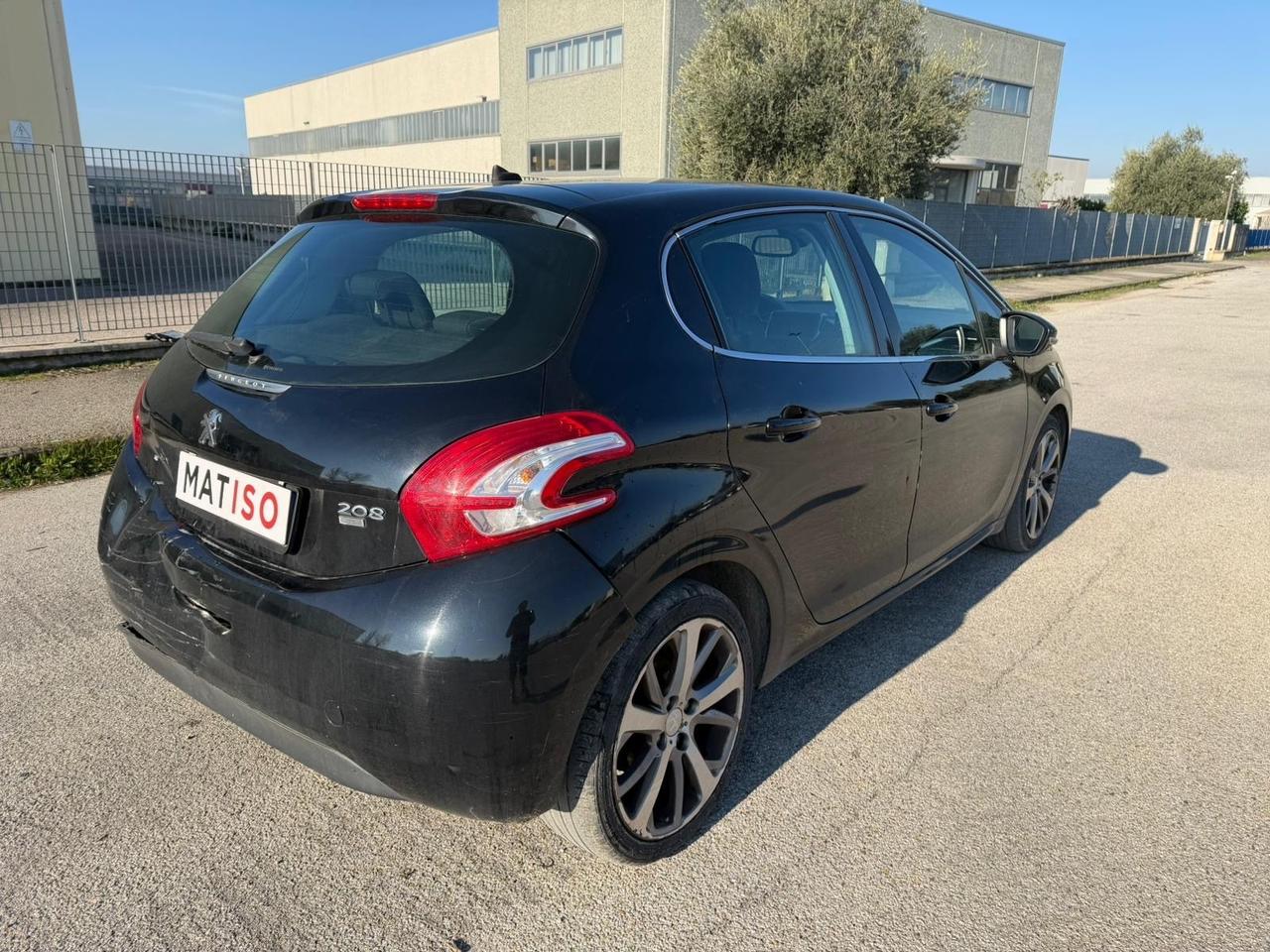 Peugeot 208 1.6 e-HDi 115 CV Stop&Start 5p Allure