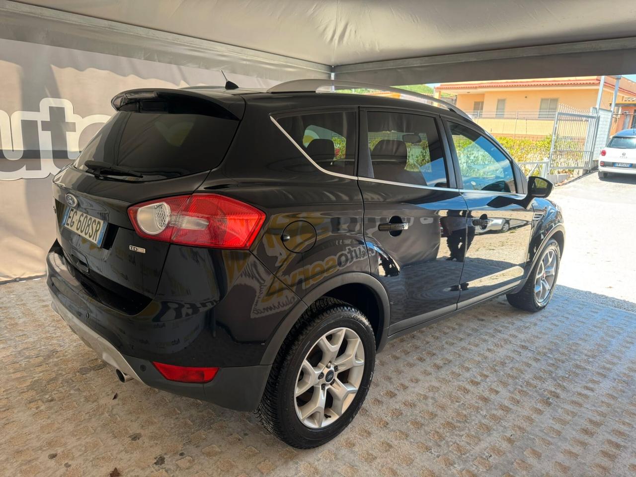 Ford Kuga 2.0 TDCi 140 CV 2WD Titanium