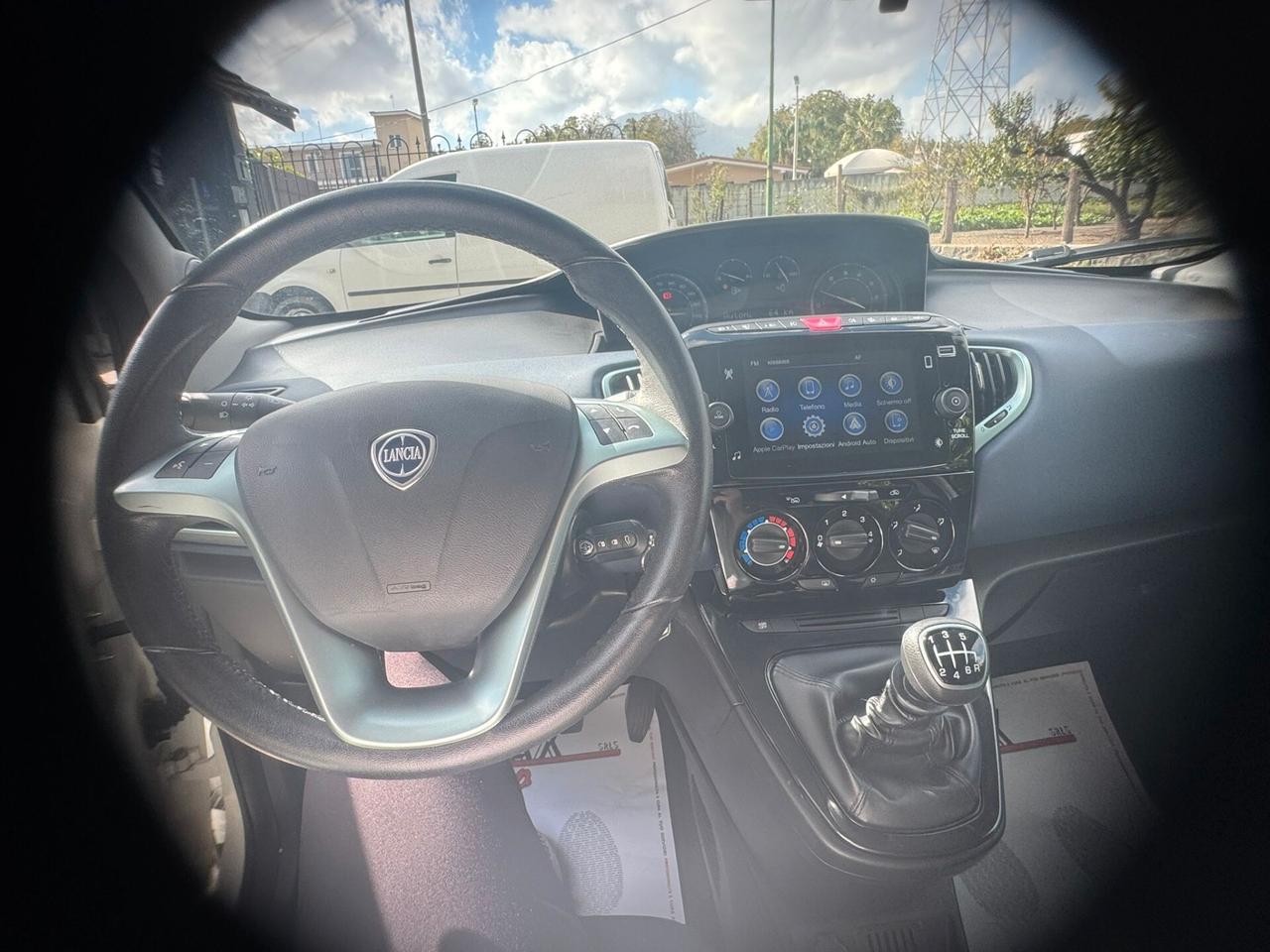 Lancia Ypsilon 1.0 FireFly 5 porte S&S Hybrid Gold