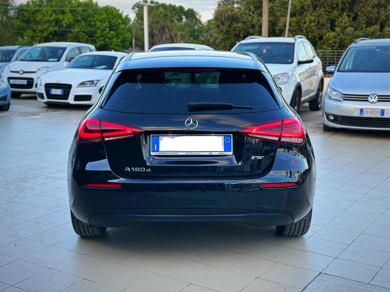 Mercedes-benz A 180 A 180 d Automatic Sport Motore con 15.000 km Garanzia 12 Mesi