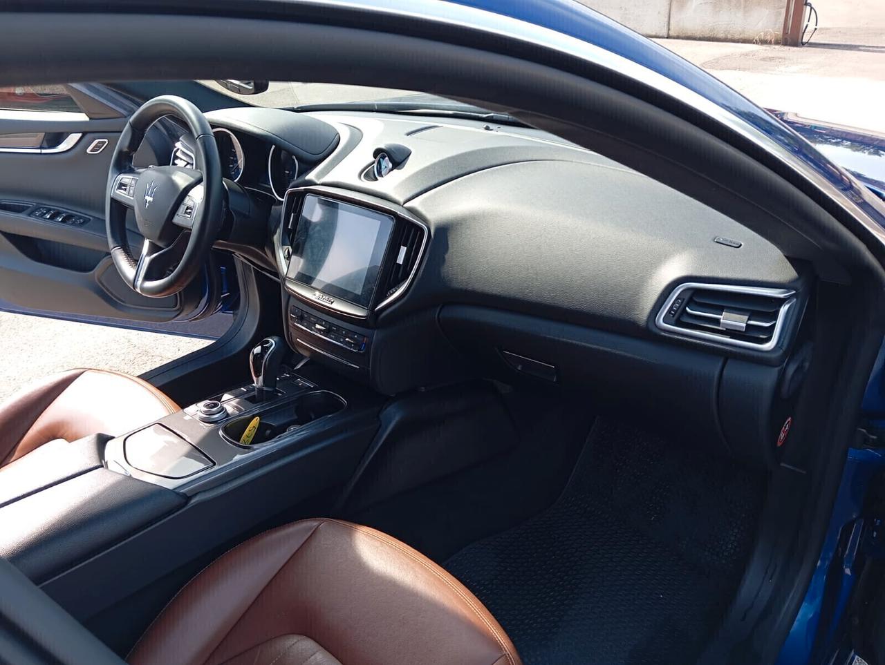 Maserati Ghibli V6 Diesel Gransport