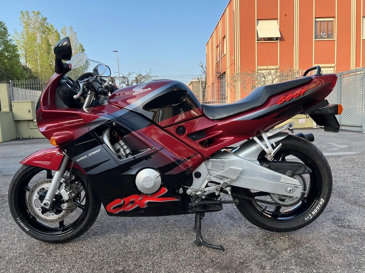 Honda CBR 600 F
