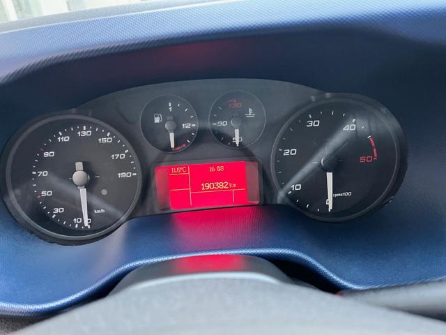 IVECO Daily 35C 140CV Passo corto tetto basso Furgone