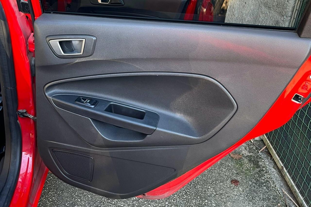 Ford Fiesta Plus 1.5 TDCi 75CV 5 porte