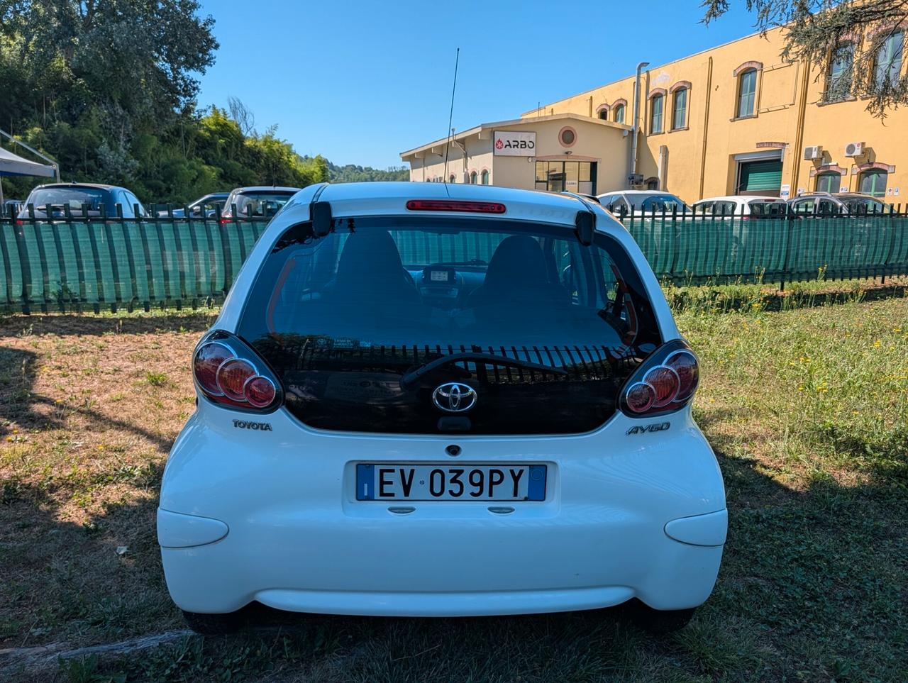 Toyota Aygo 1.0 12V VVT-i 5 porte Lounge Connect UNICO PROPRIETARIO OK NEOP.