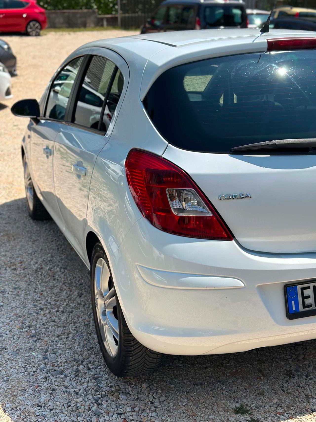 Opel CORSA 1.2 5P GPL COSMO KMCERT NEOPAT UNICOPR