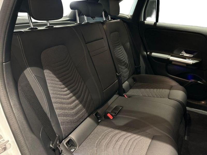 Mercedes-Benz EQA 300 Progressive Advanced 4matic