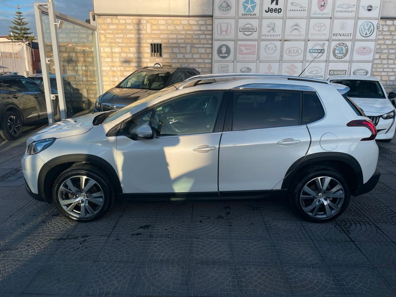 Peugeot 2008 BlueHDi 120 S&S Allure