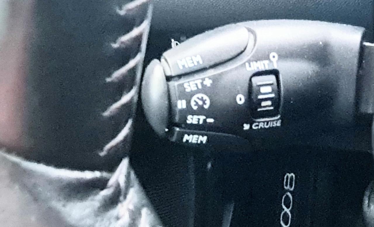 Peugeot 2008 BlueHDi 100 S&S GT Line