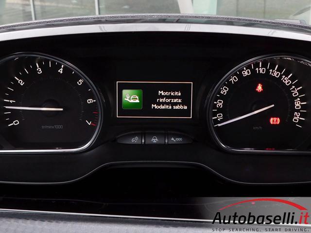 PEUGEOT 2008 1.2 TURBO 110CV S&S ALLURE, NAVIGATORE, CARPLAY