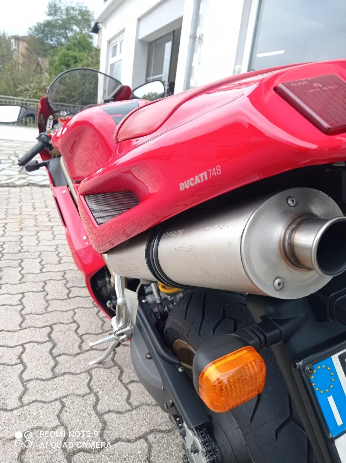 Ducati 748