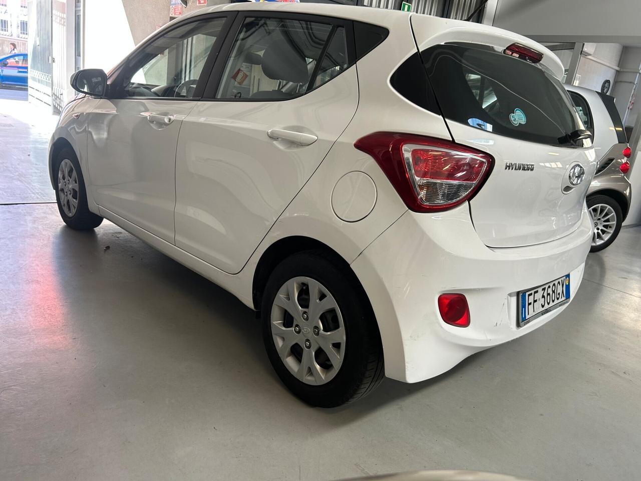 Hyundai i10 1.0 MPI Sound Edition