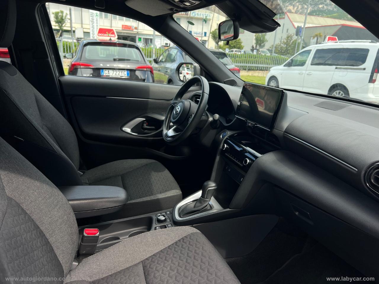 TOYOTA Yaris Cross 1.5 Hyb. 5p. E-CVT AWD Trend