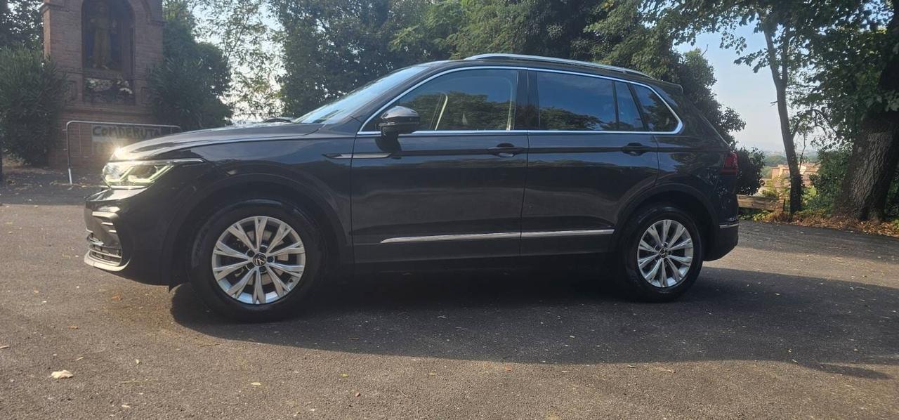 Volkswagen Tiguan 2.0 TDI 150 CV SCR DSG Life