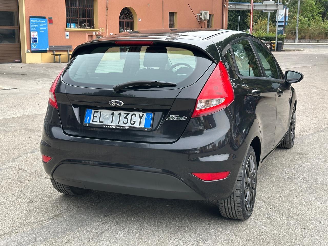 Ford Fiesta 1.4 16V 5p. Bz.- GPL Titanium Bs.
