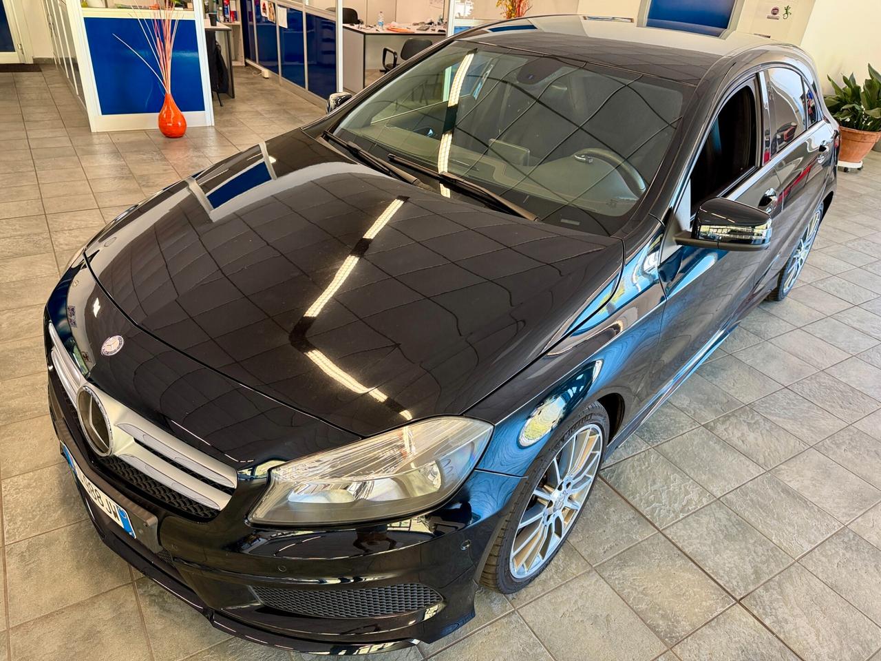 Mercedes-benz A 200 Premium