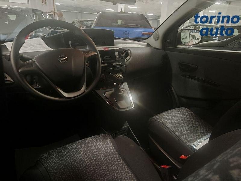 Lancia Ypsilon Ypsilon 1.0 FireFly 5 porte S&S Hybrid Silver