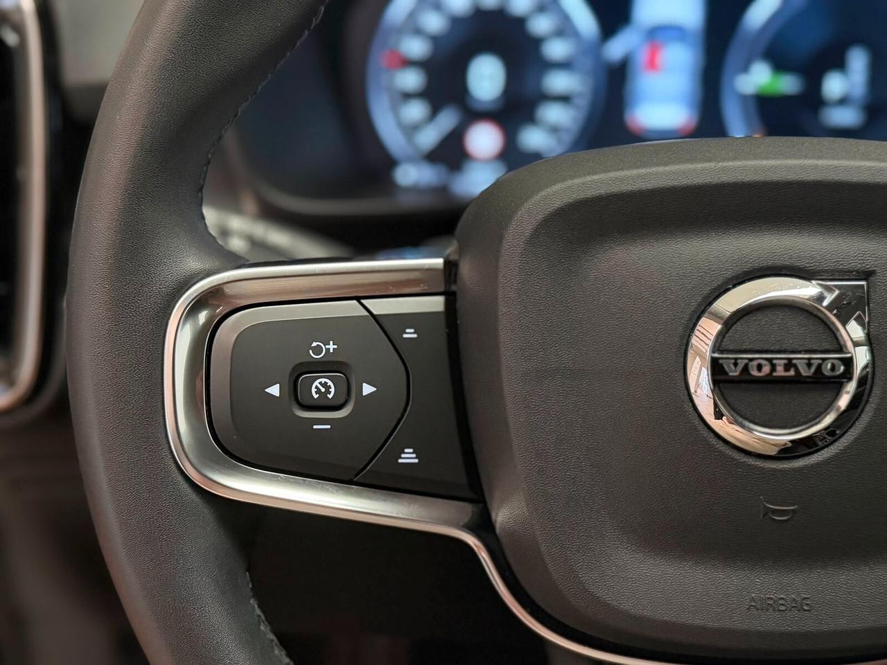 Volvo XC40 B3 automatico Core