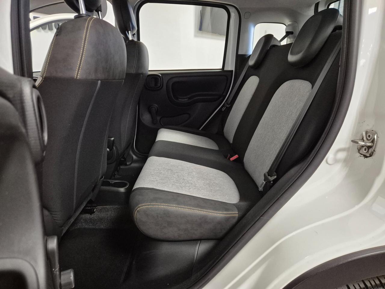 Fiat Panda 1.0 FireFly S&S Hybrid City Cross