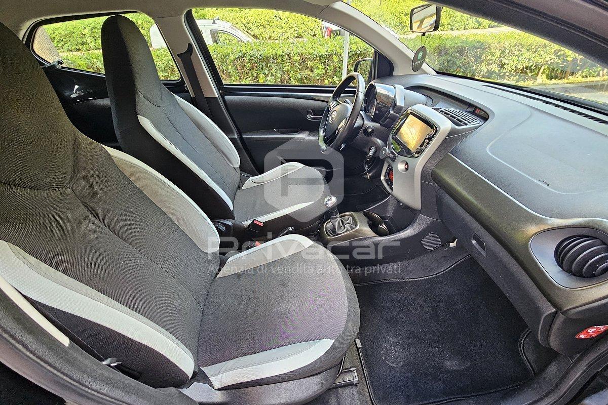 TOYOTA Aygo 1.0 VVT-i 69 CV 5 porte x-play