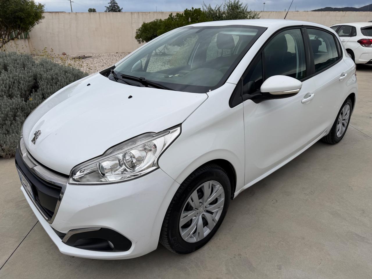 Peugeot 208 BlueHDi 75 S&S 5 porte Active 2015