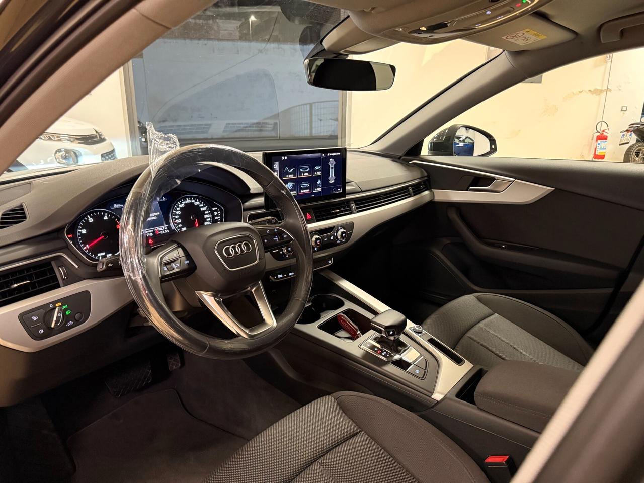 Audi A4 Avant 35 TDI/163 CV S tronic Business Advanced