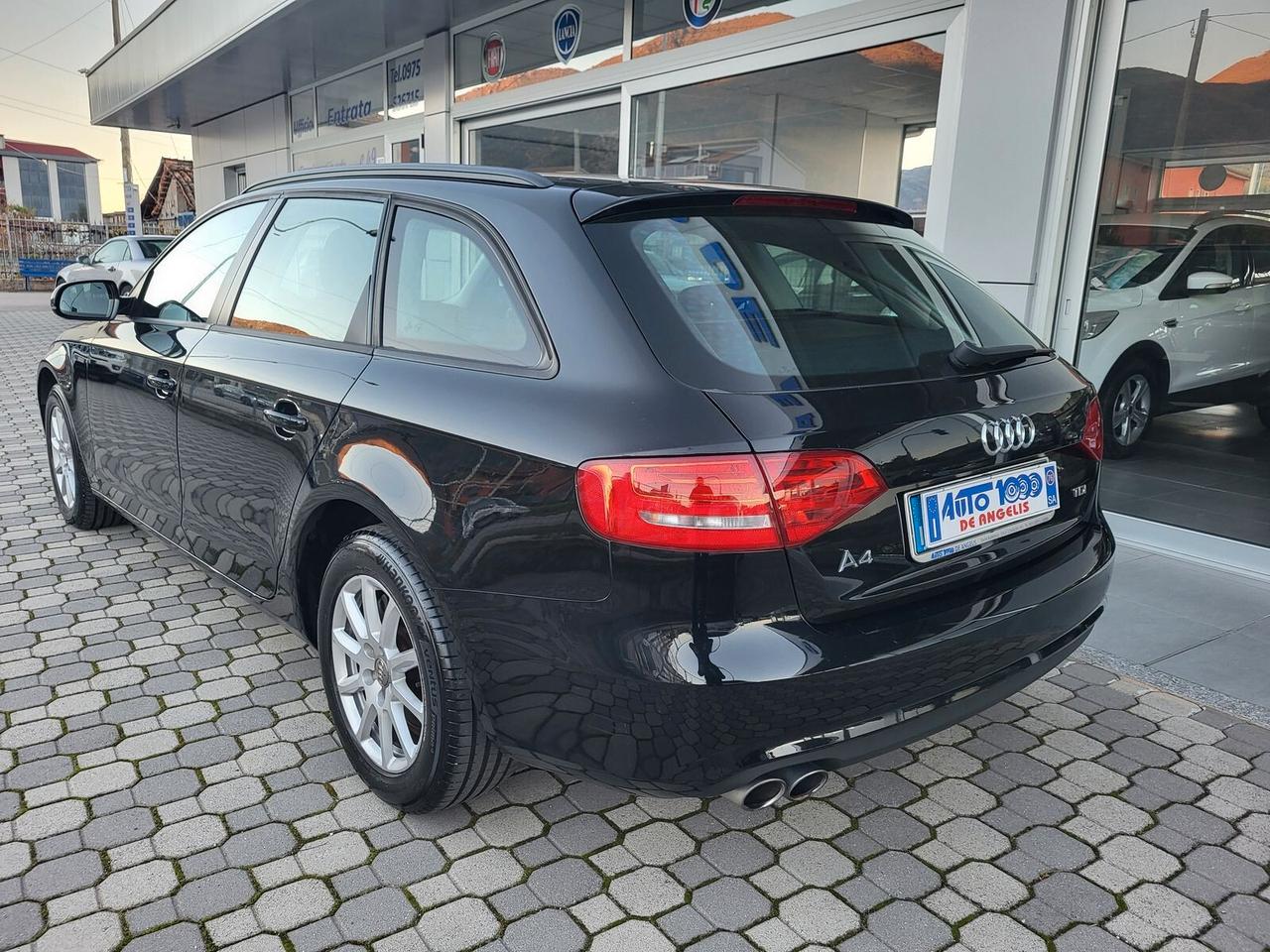 Audi A4 Audi A4 ***RESTYLING*** AVANT 2.0 TDI * CAMBIO MANUALE *