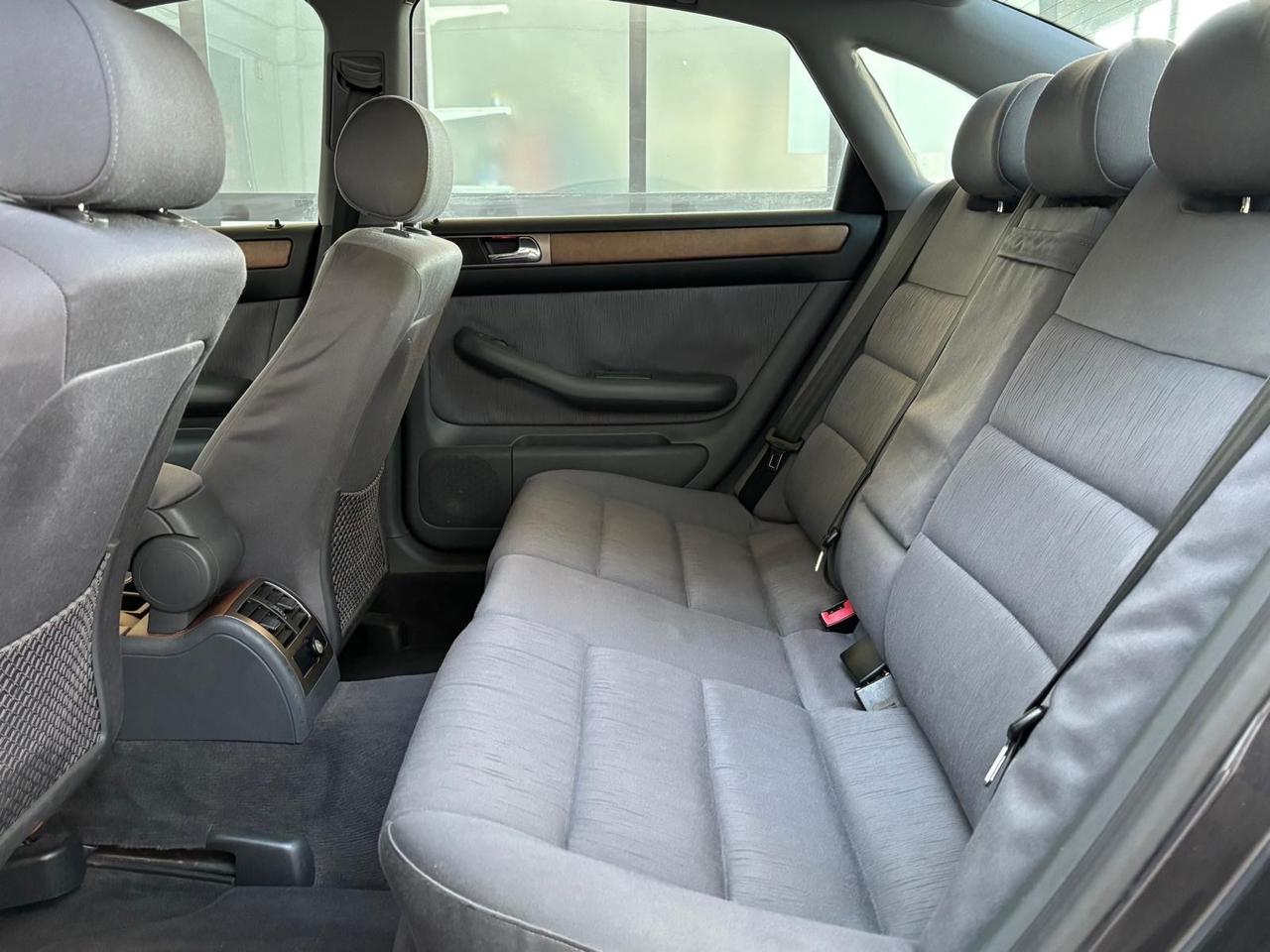 Audi A6 1.8 T 20V cat quattro Advance
