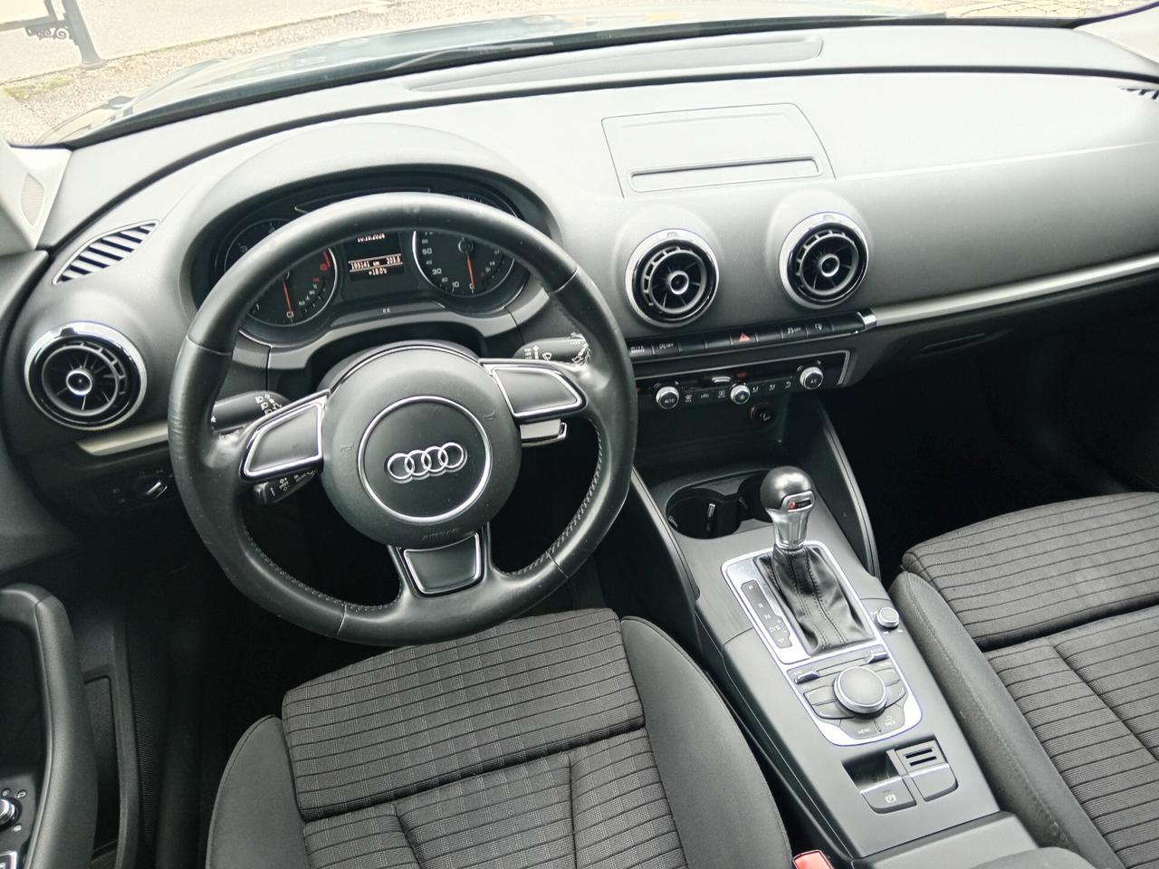 Audi A3 SPB 1.6 TDI 105 CV tip tronic