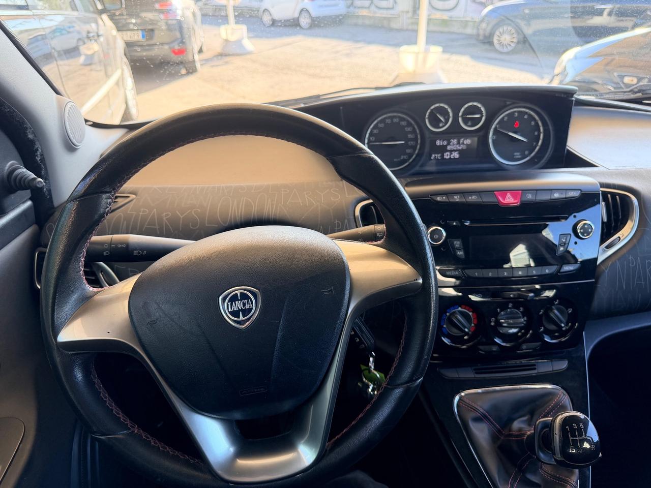 Lancia Ypsilon 1.2 69 CV 5 porte