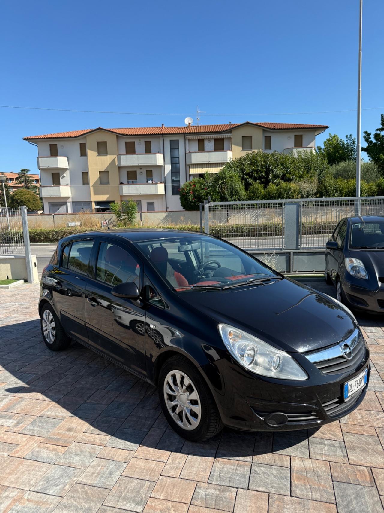 Opel Corsa 1.2 5 porte