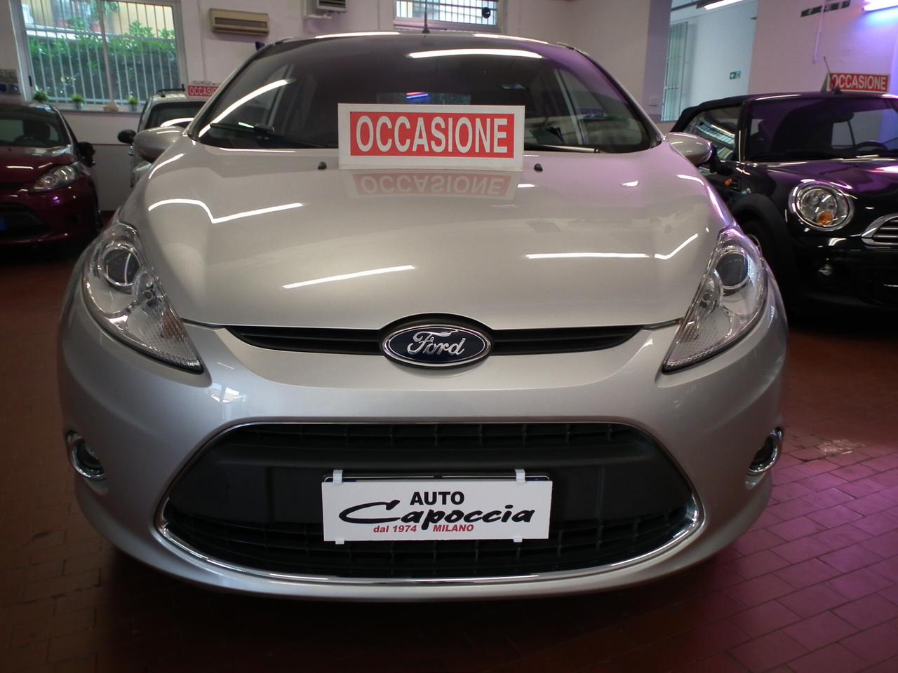 Ford Fiesta 1.2 BZ 5P KM 43.000 ! Titanium PACK !