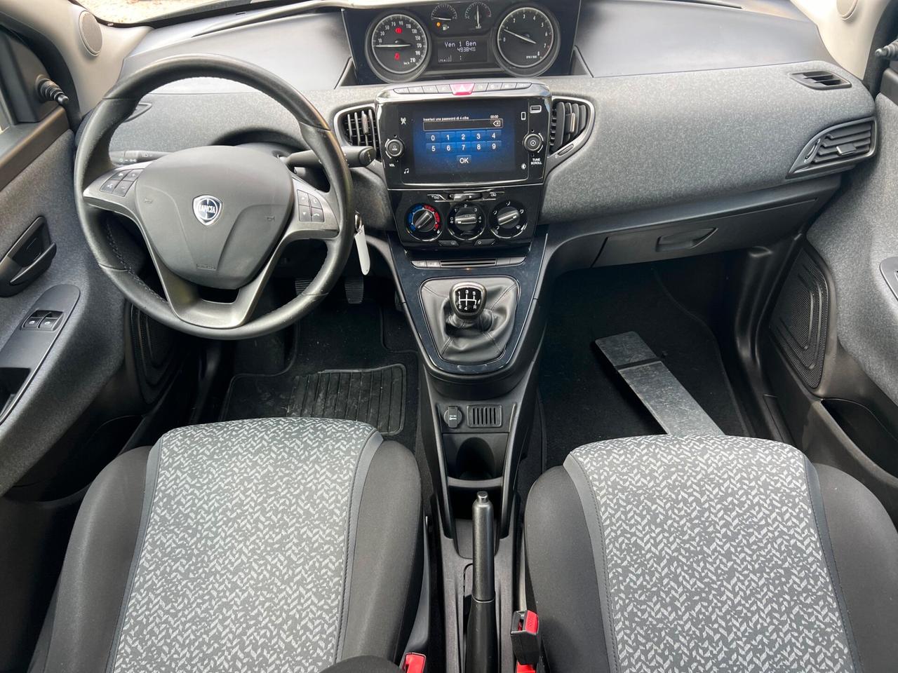 Lancia Ypsilon 1.2 69 CV 5 porte GPL Silver Plus