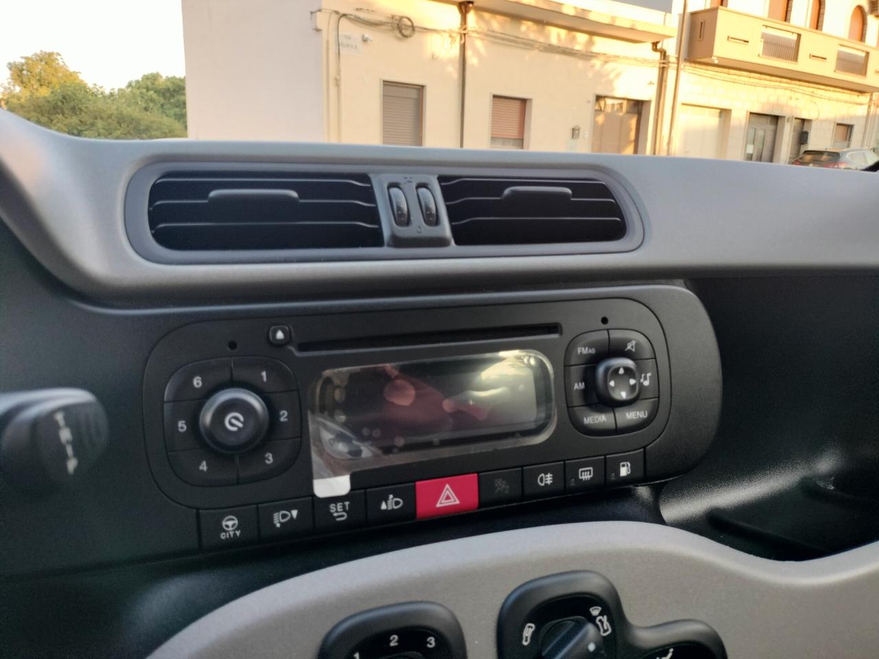Fiat Panda 1.2 EasyPower Lounge GPL casa madre