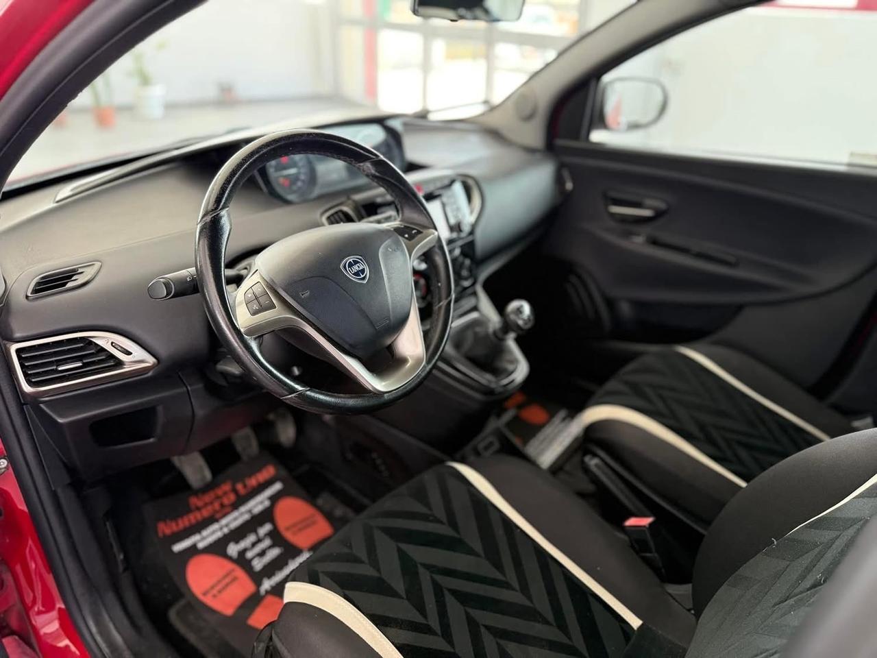 Lancia Ypsilon 0.9 TwinAir 85cv Metano/Benz 2017 Elefantino
