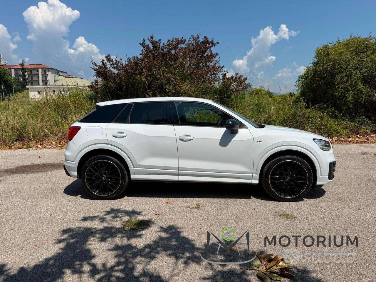 Audi Q2 30 1.6 tdi Identity Black s-tronic my20